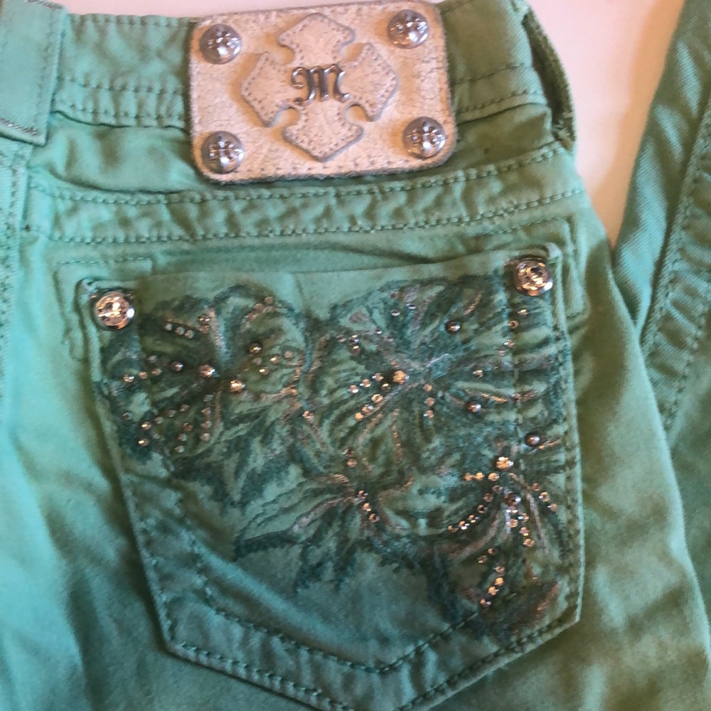 Miss me poinsettia design